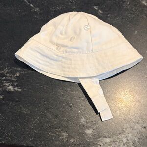 Toddler White Bucket Hat with Chin Strap